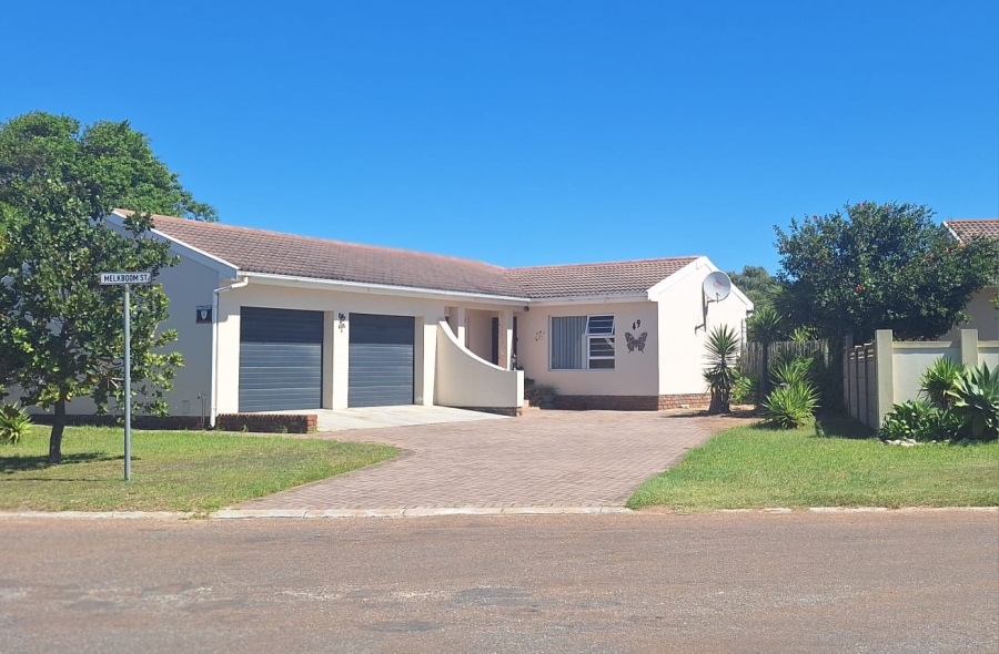 3 Bedroom Property for Sale in Stilbaai Wes Western Cape